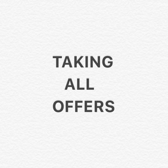 ABSOLUTELY EVERYTHING MUST GO - Picture 3 of 3